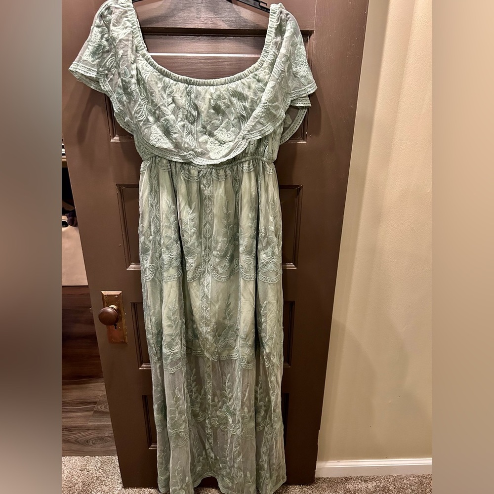 Off the shoulder, lace sundress